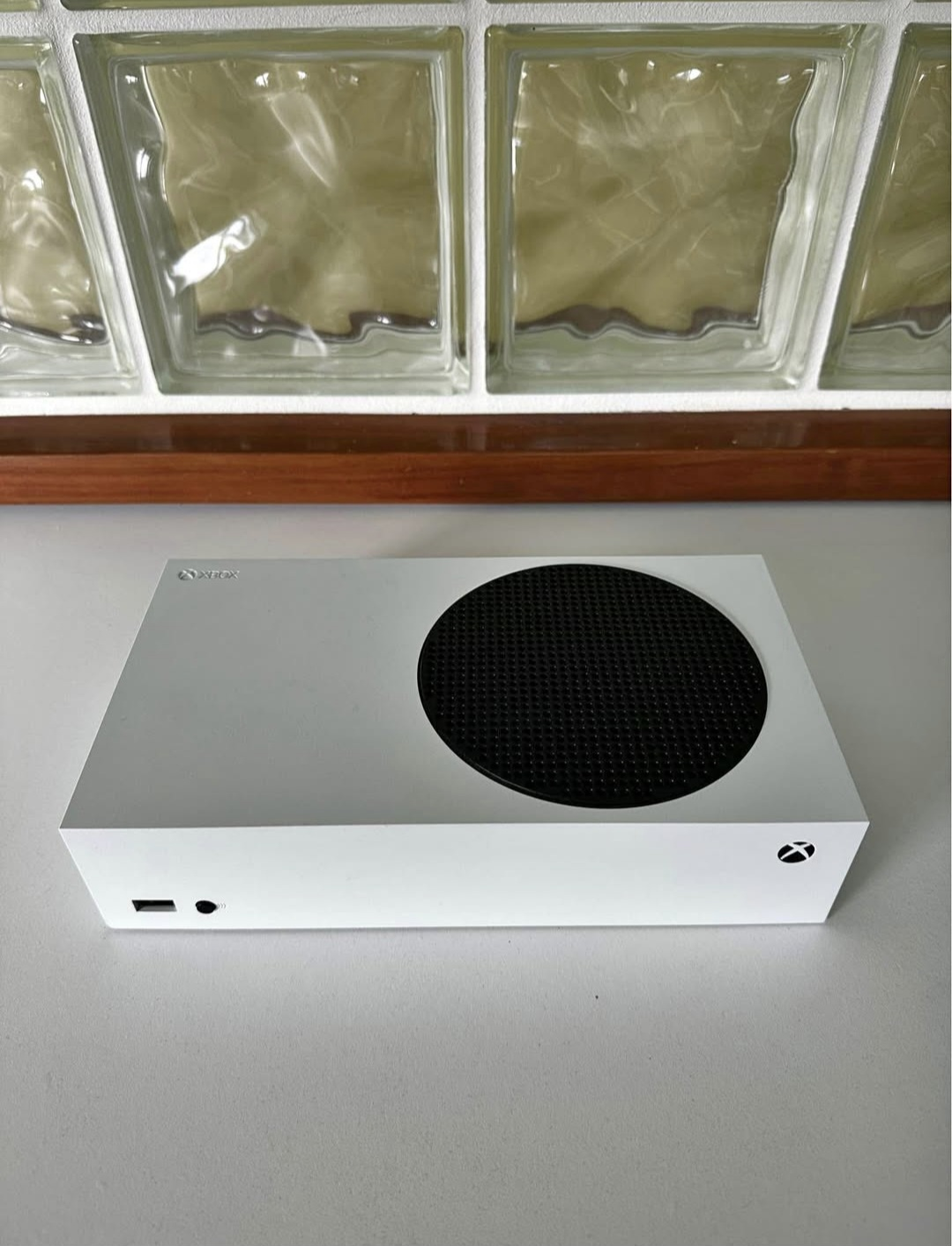 Xbox Series S Console - Like New! - photo 5