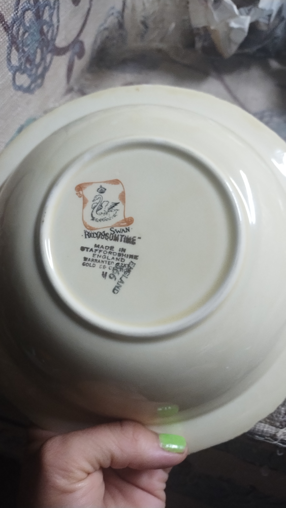 Royal Swan BlossomTime Creamer & Sugar Bowl Set with a bowl - photo 3