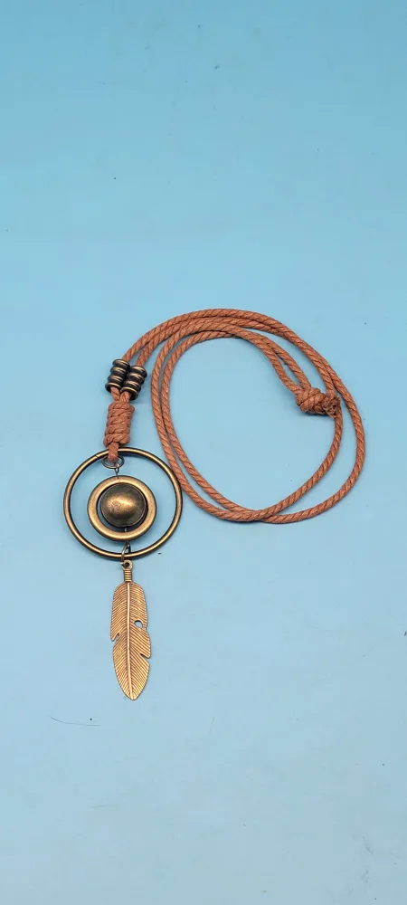 🥳VGC🤩 FEATHER PENDANT NECKLACE Boho Style thumbnail