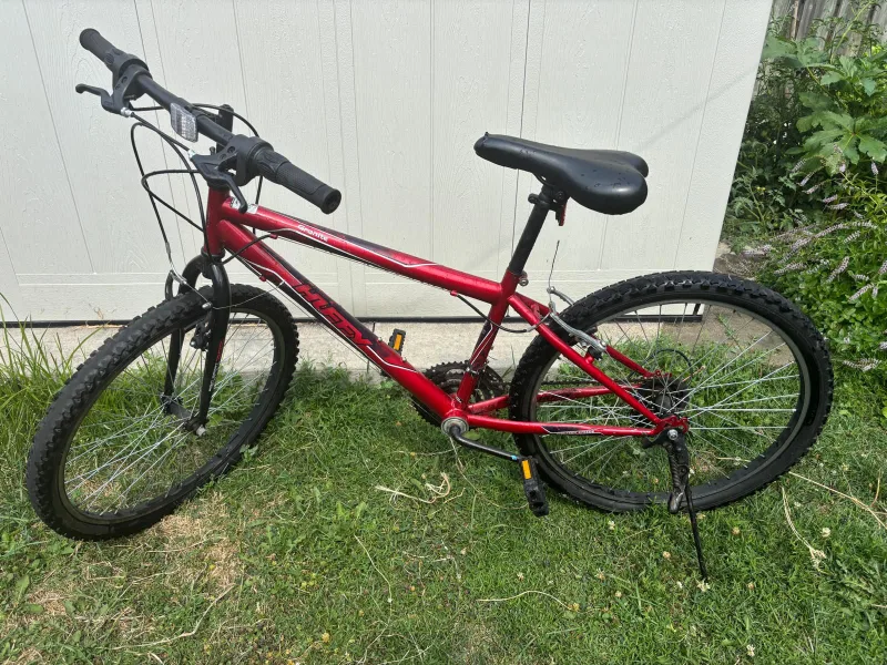 Granite XCE21 Bike - Red image indicator(2)