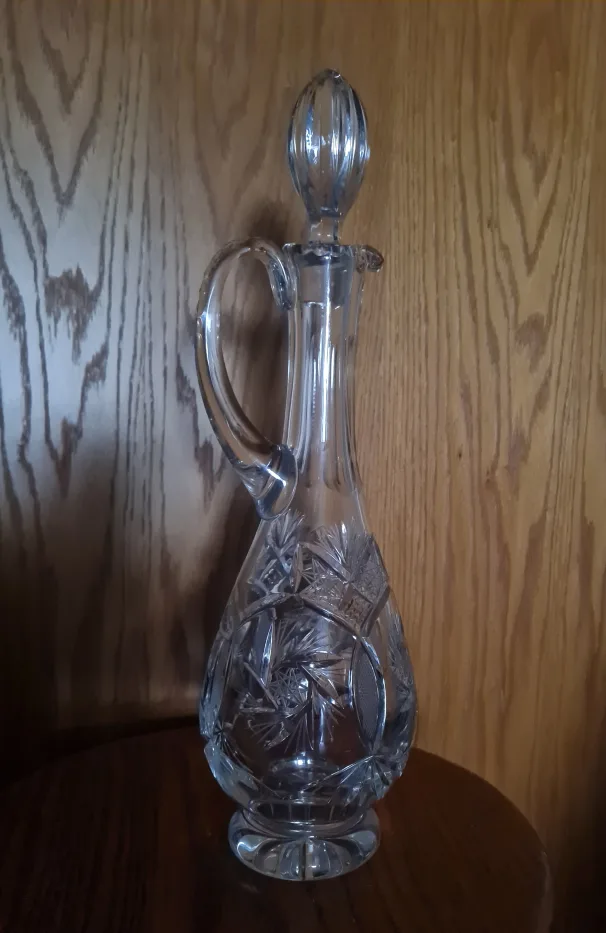Gorgeous Glass Decanter with Stopper thumbnail