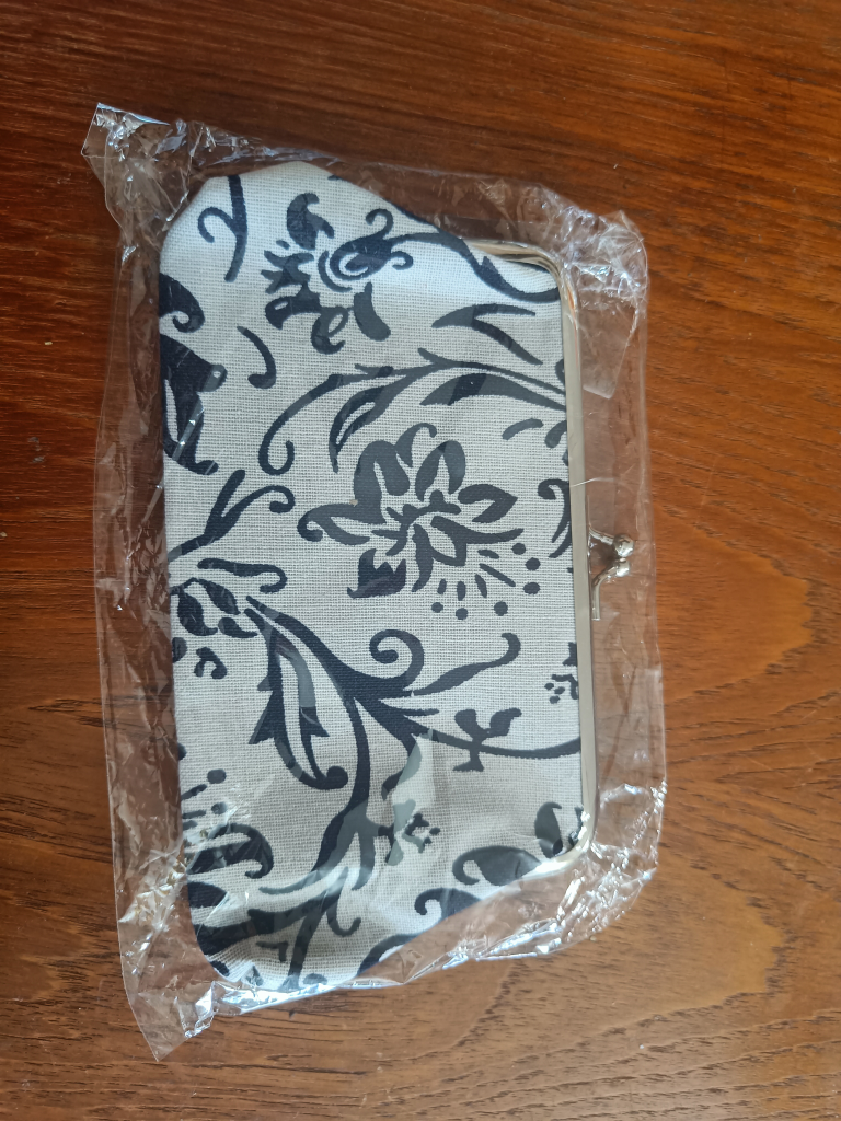 Floral Clutch Purse - New in Package - photo 2