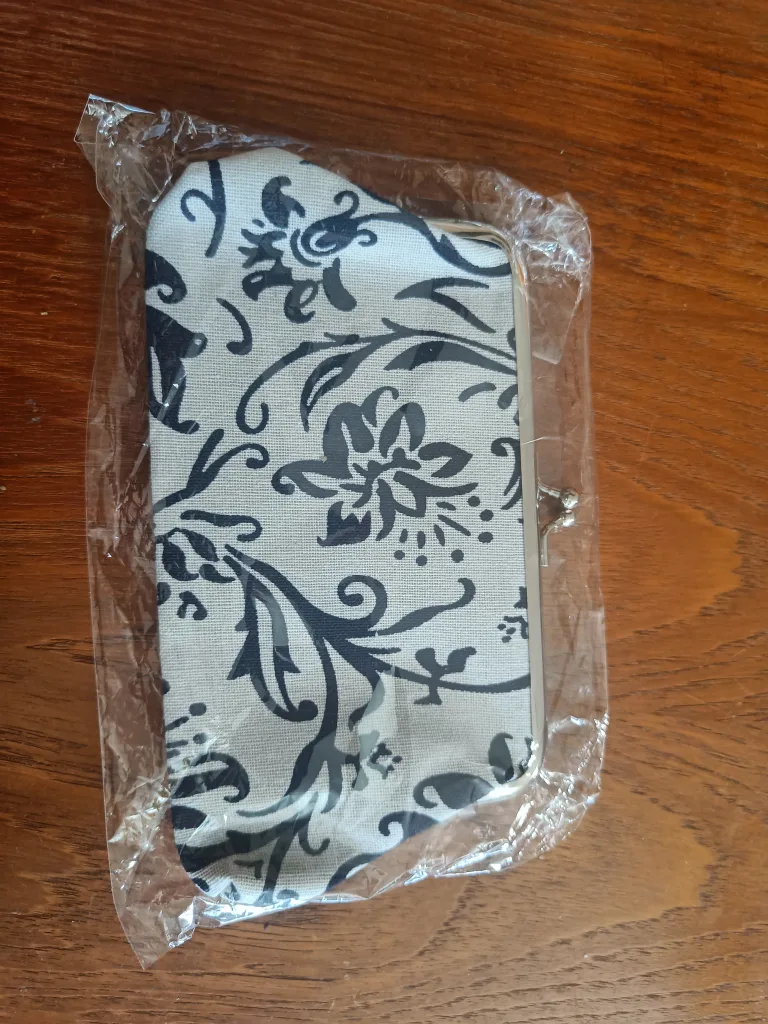 Floral Clutch Purse - New in Package image indicator(2)