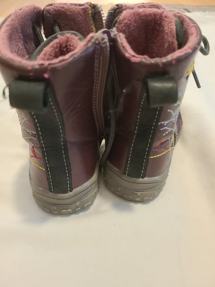 Kids' Leather Boots with Giraffe Design, size 5/6 image indicator(3)