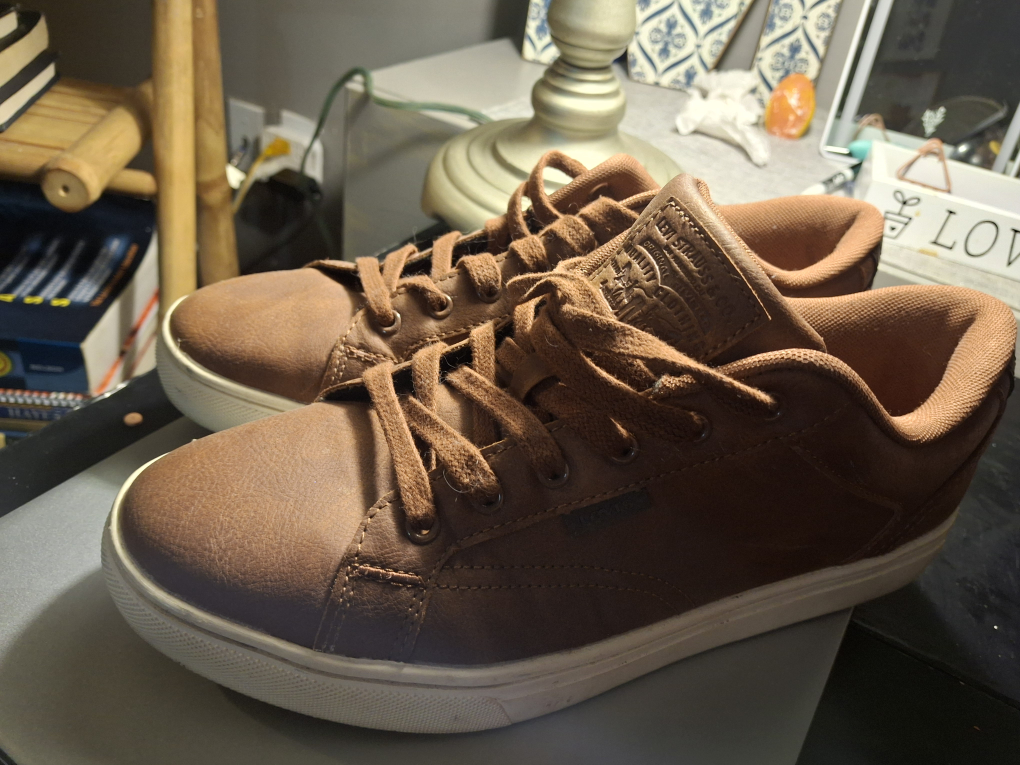 Levi's Brown Sneakers - Size 9