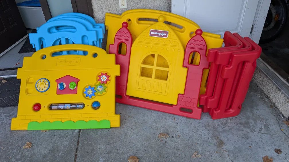 Dwinguler Kids Play Yard Fence - Yellow, Red, Blue thumbnail