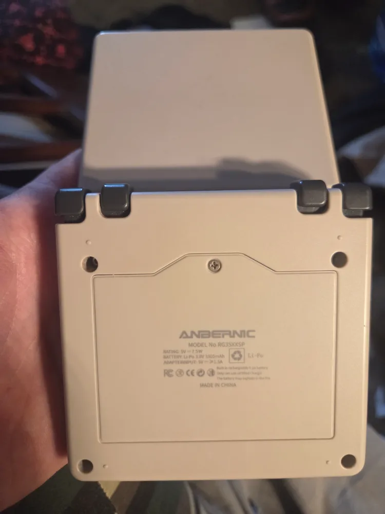 ANBERNIC RG35XX SP Handheld Console image indicator(2)