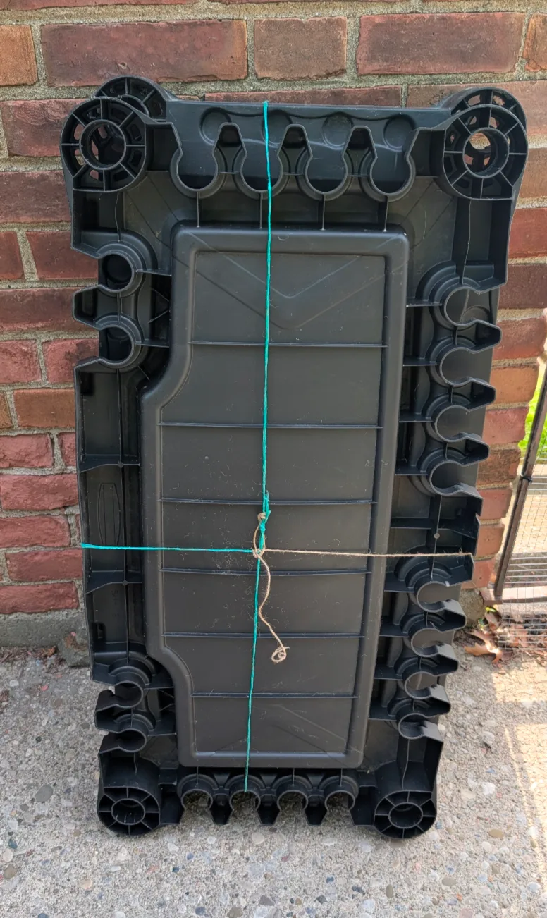 Rubbermaid Sports Storage image indicator(2)