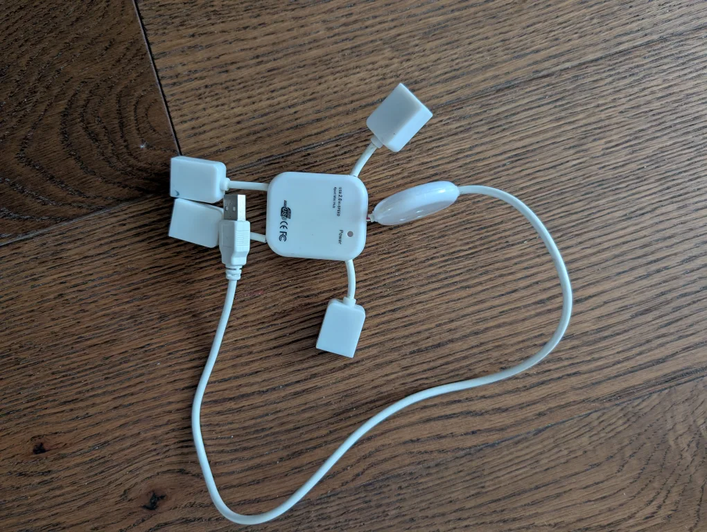 USB 2.0 Universal Adapter thumbnail
