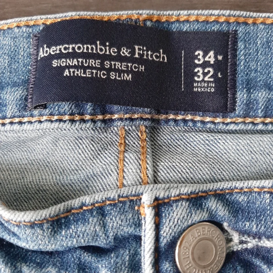 Abercrombie & Fitch Athletic Slim Jeans 34x32 image indicator(10)