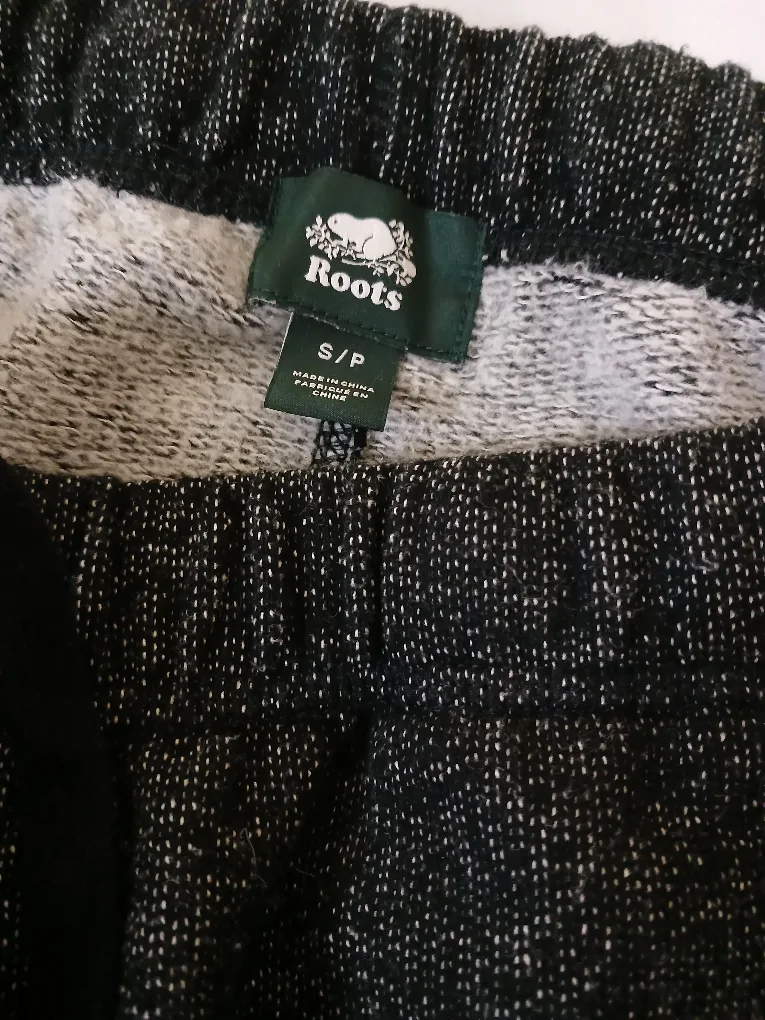 Roots & Levi's Sweatpants - Size Small image indicator(5)