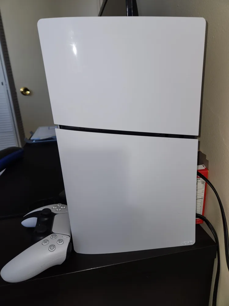 Sony PlayStation 5 Digital Edition Fortnite Bundle image indicator(2)