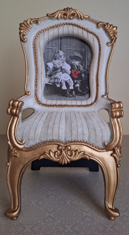 Chair Photo Frame, 2x2.5