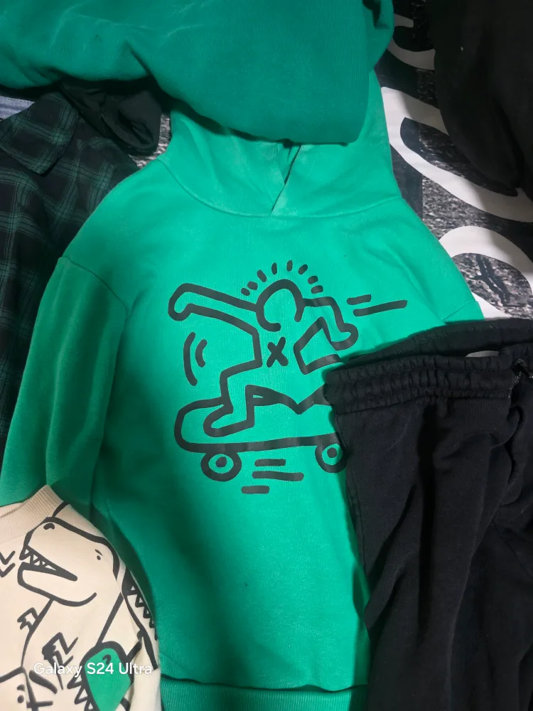 Mixed Clothing Lot - Kangol, Old Navy, Chaps image indicator(8)