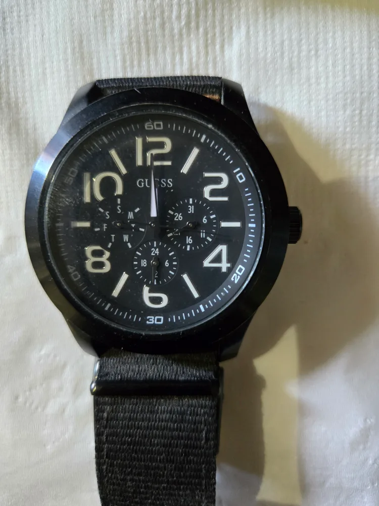 Guess Black Watch thumbnail