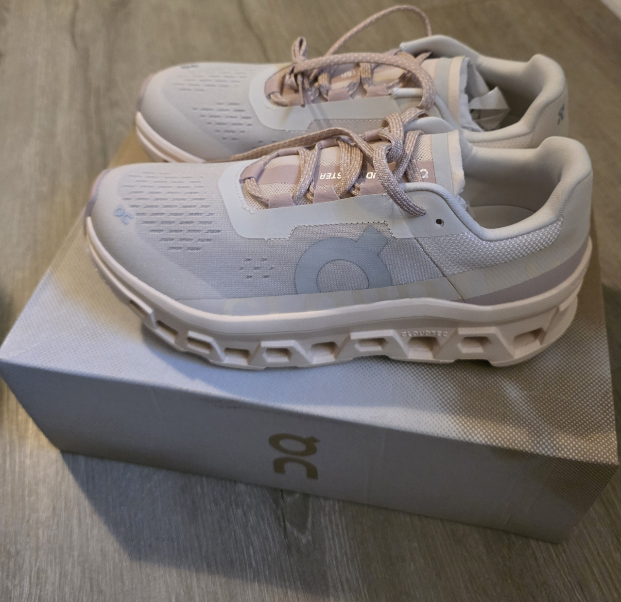On Cloudmonster Moon/Fawn Women's Size 8.5 - photo 2