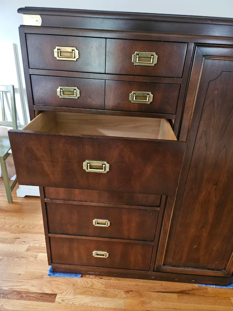 Solid wood Kroehler armoire image indicator(8)