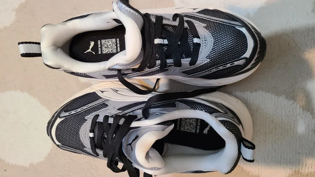 PUMA Morphic Retro (NEW/Never worn) image indicator(4)