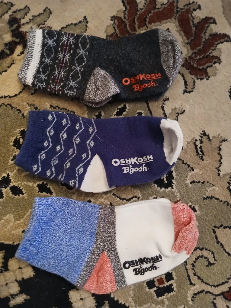 Assorted kids socks thumbnail