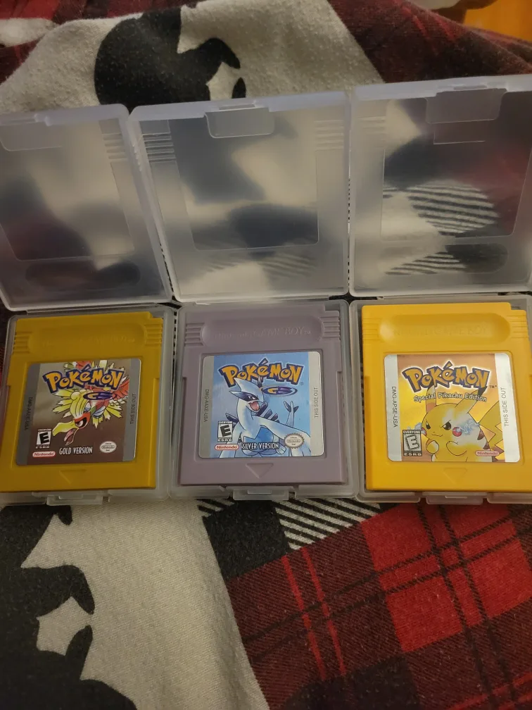 Gameboy Pokemon Games. thumbnail