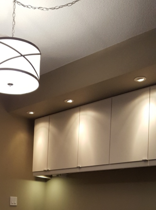 White Wall Mounted Cabinet - photo 3