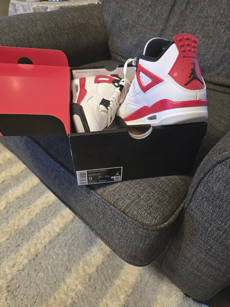 Nike Air Jordan 4 Retro White/Fire Red Size 9