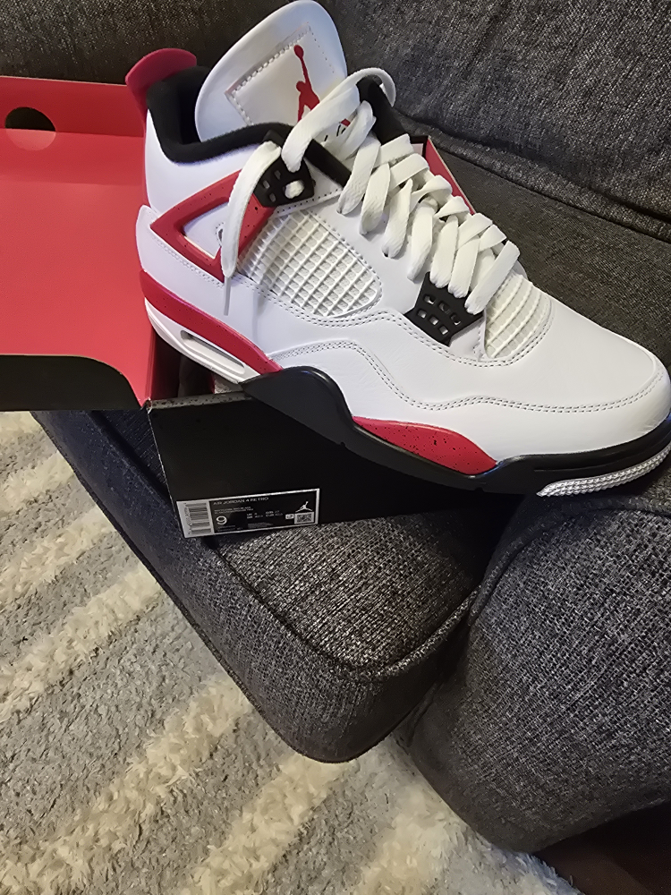Nike Air Jordan 4 Retro White/Fire Red Size 9 - photo 2