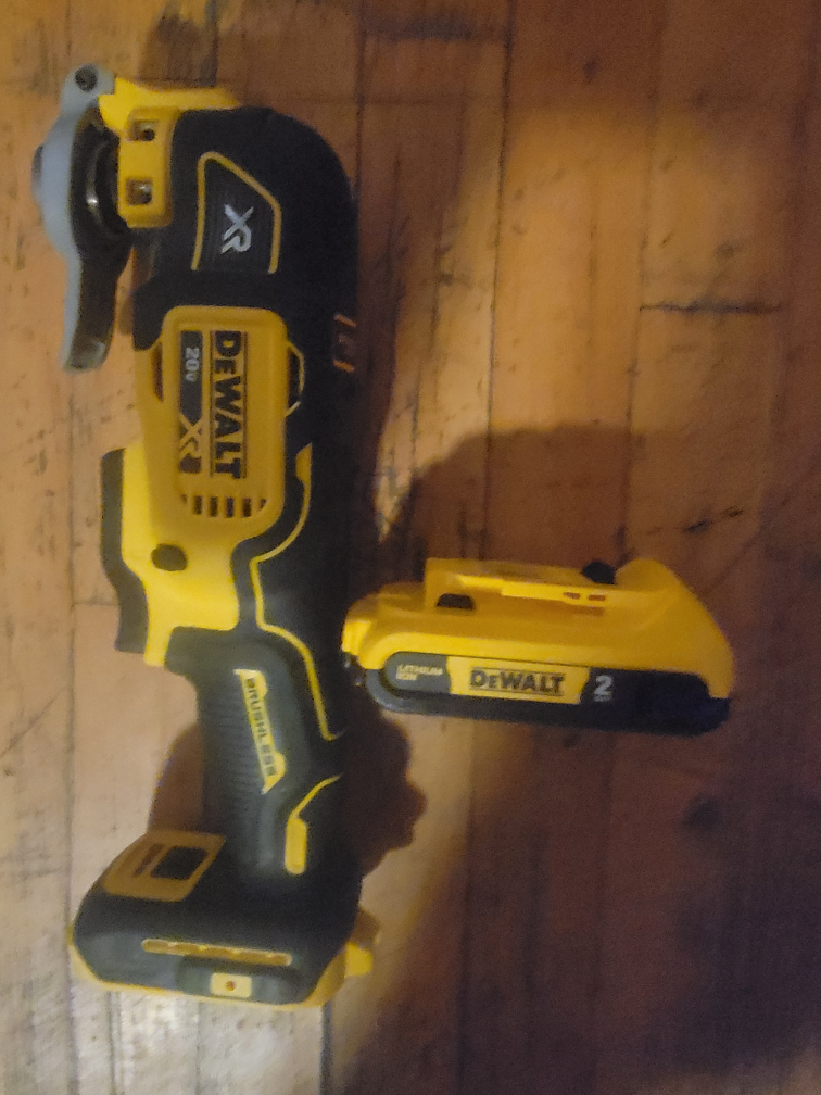 DeWalt 20V XR Oscillating Multi-Tool