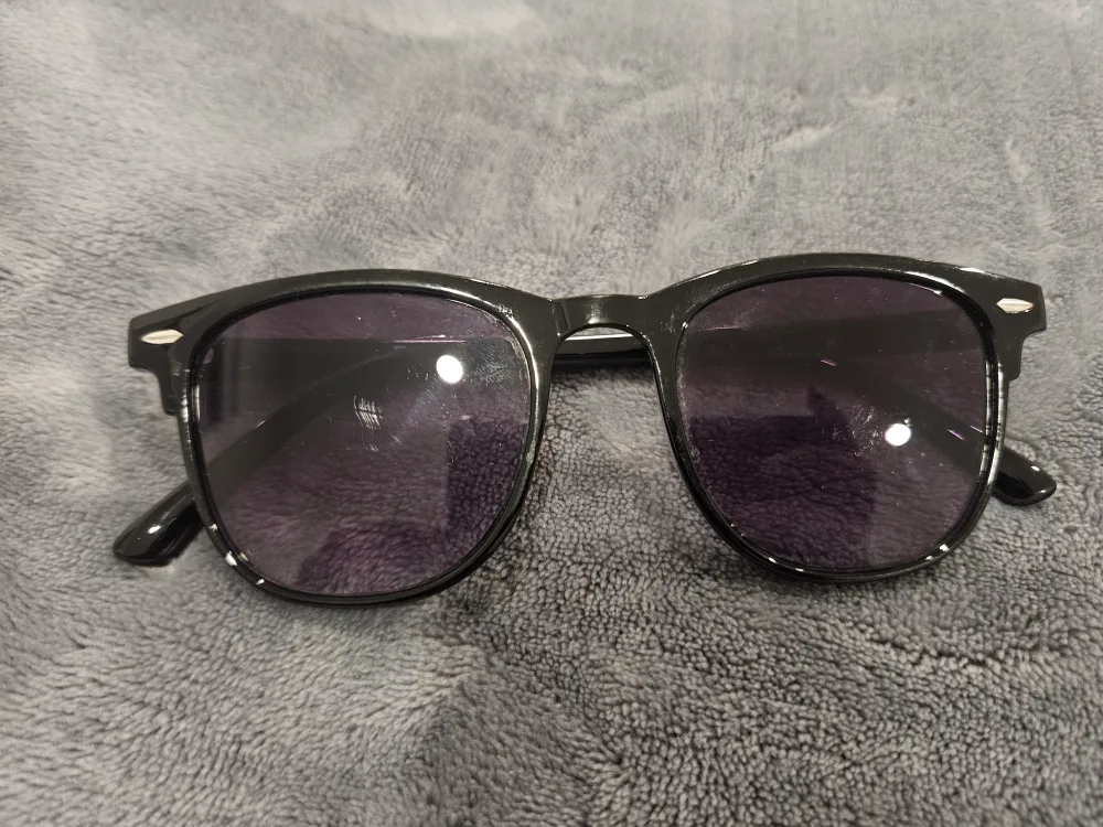 Bench. Black Sunglasses thumbnail