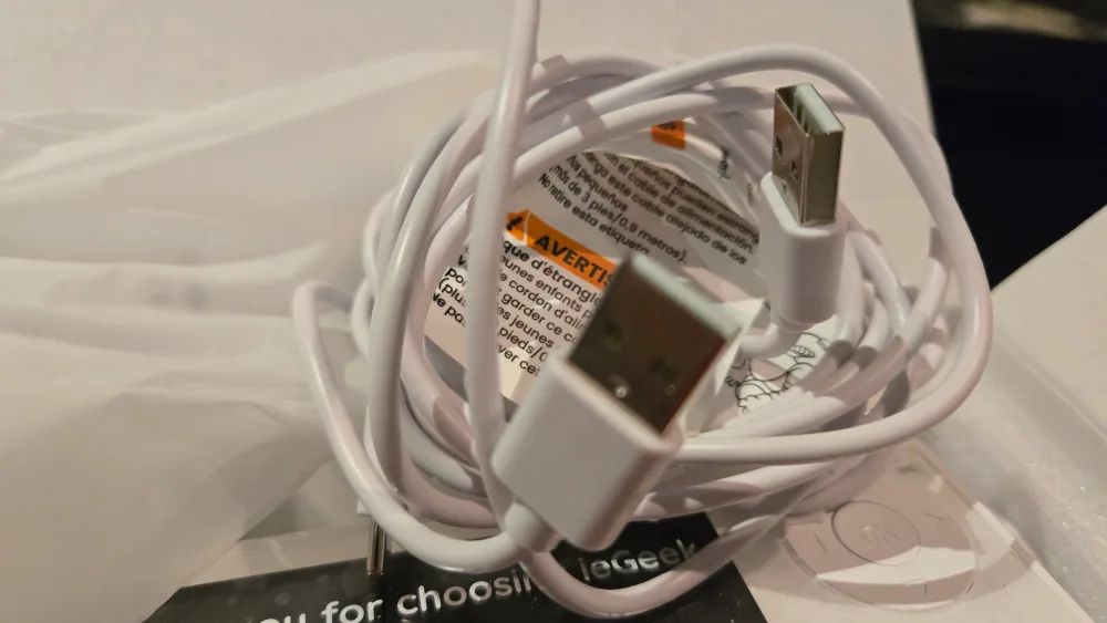 ieGeek Smart Video Monitor - Like New! image indicator(5)