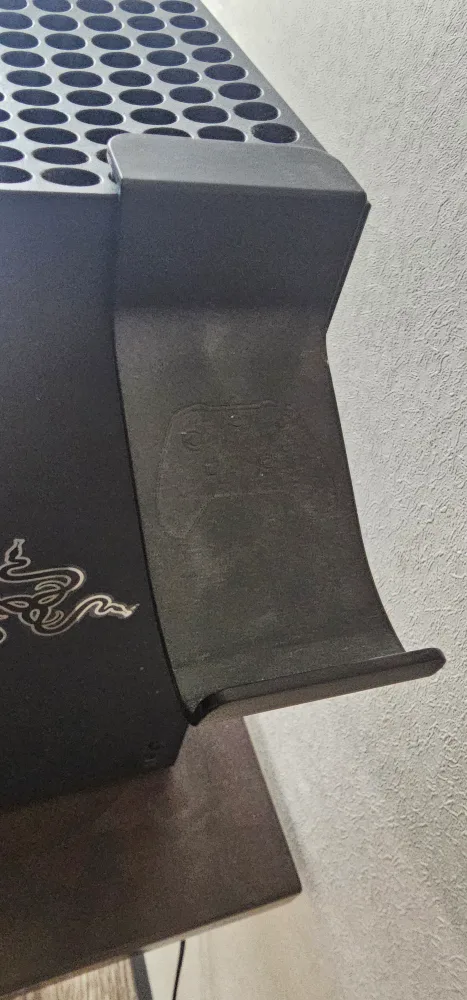 LOOKING TO TRADE Xbox Series X Console with 2 controllers custom image indicator(6)