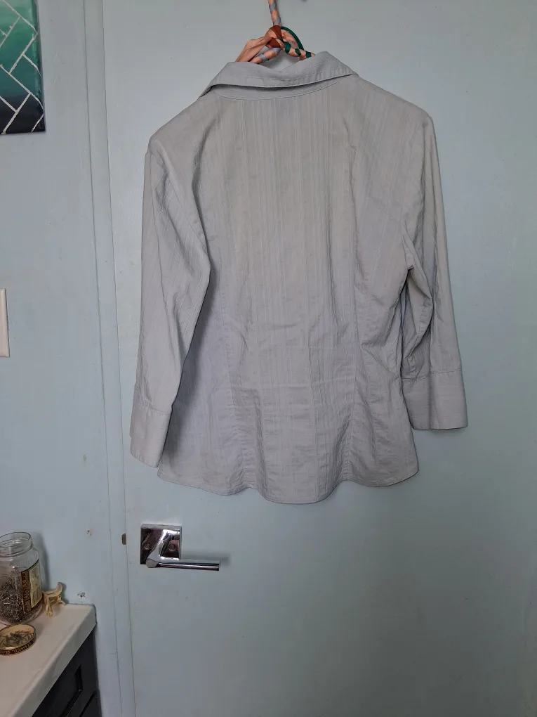 H&M Blouse - Size US 16 image indicator(3)