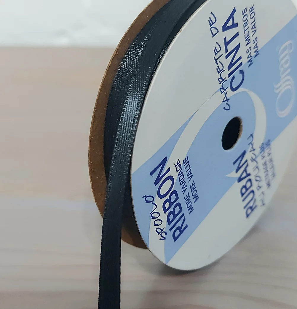 trade or $1! 🛍 black ribbon spool thumbnail