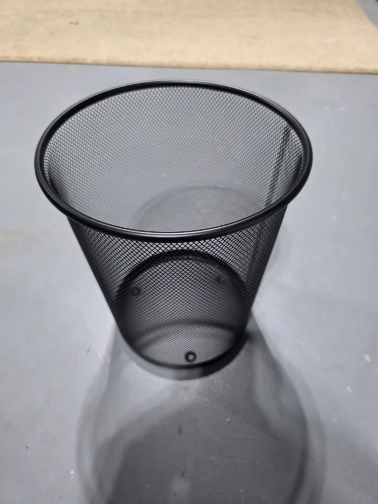 Black Metal Mesh Wastebasket 🧡 thumbnail