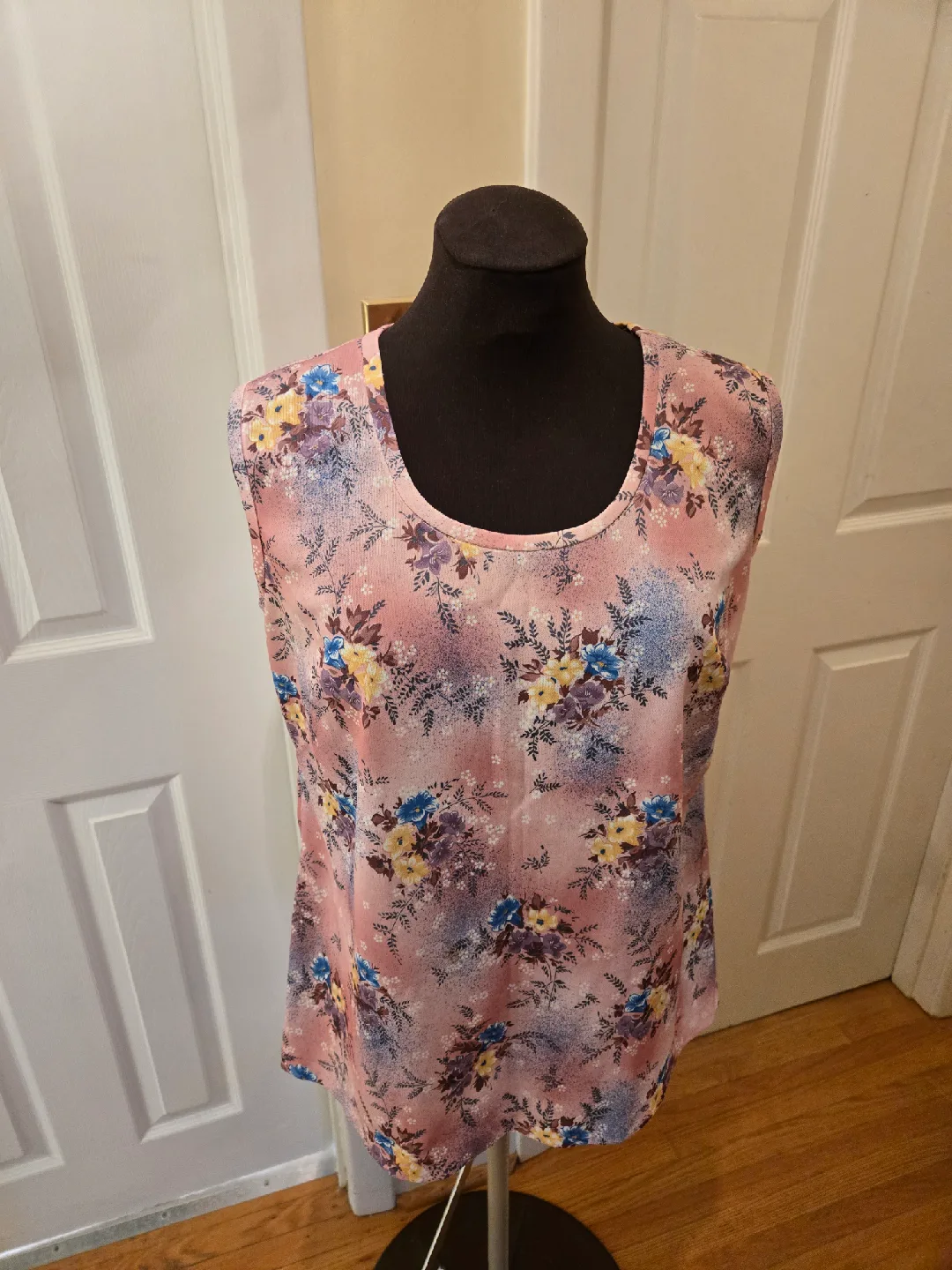 Floral Sleeveless Top thumbnail
