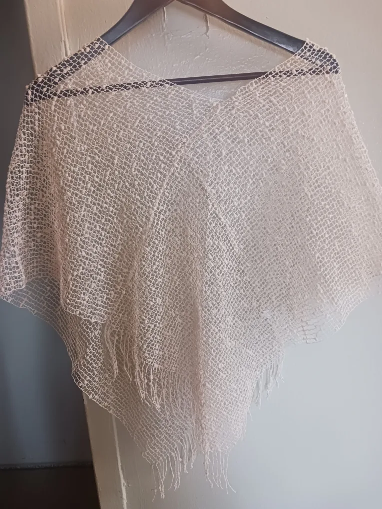 🧡 bingo Crochet Fringe Poncho - One Size thumbnail