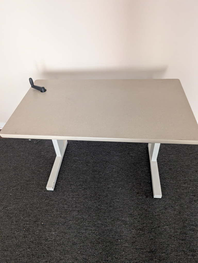 Adjustable Height Standing Desk, 42" by 24", Free delivery - photo 5