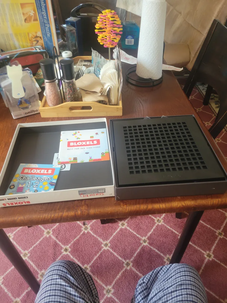 Bloxels Build Your Own Video Games Starter Kit image indicator(3)