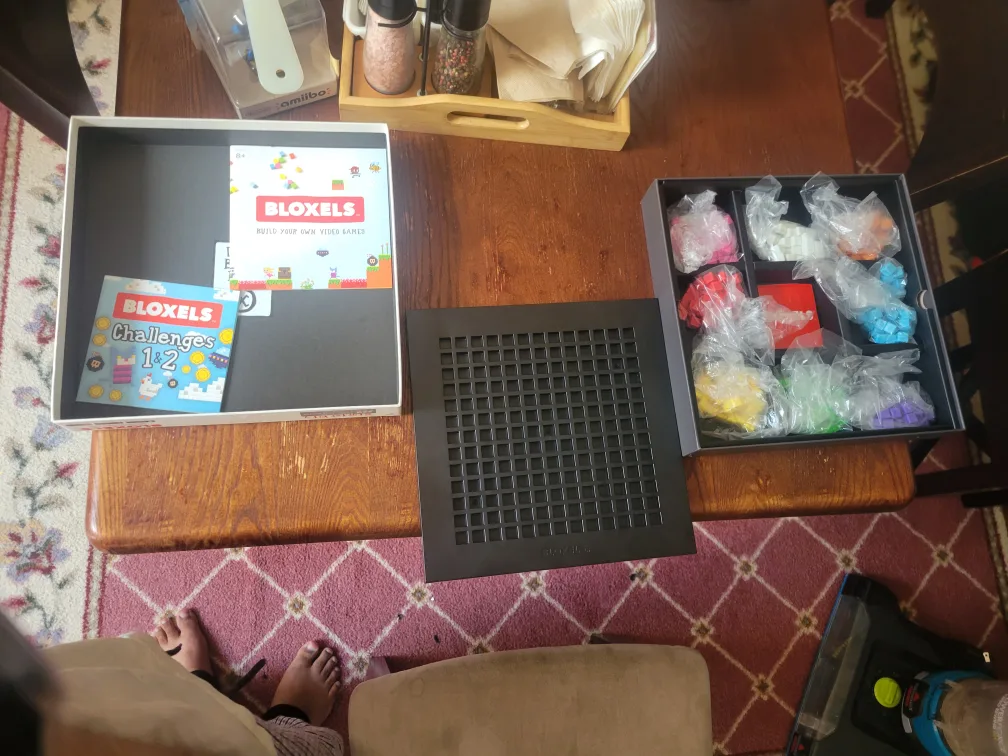 Bloxels Build Your Own Video Games Starter Kit image indicator(4)