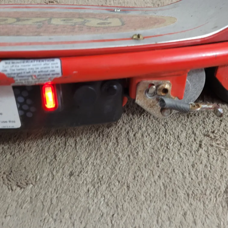 Razor Electric Scooter - Red image indicator(2)