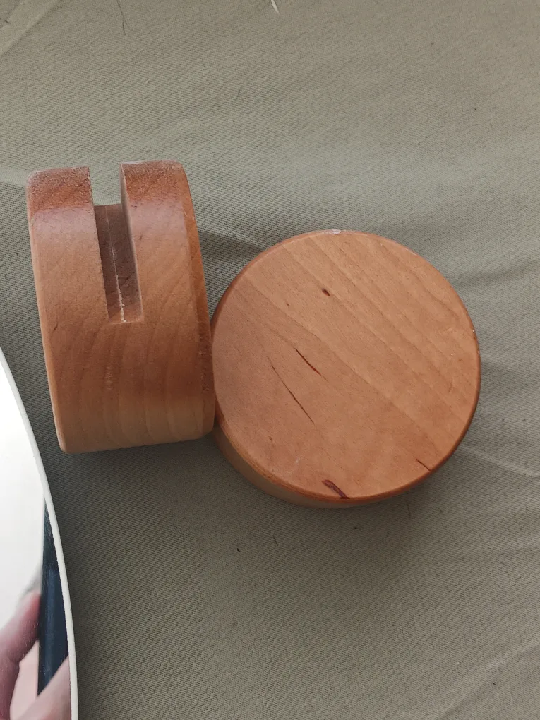 Round Mirror with Wooden Hangers (Wall Mounted) image indicator(2)