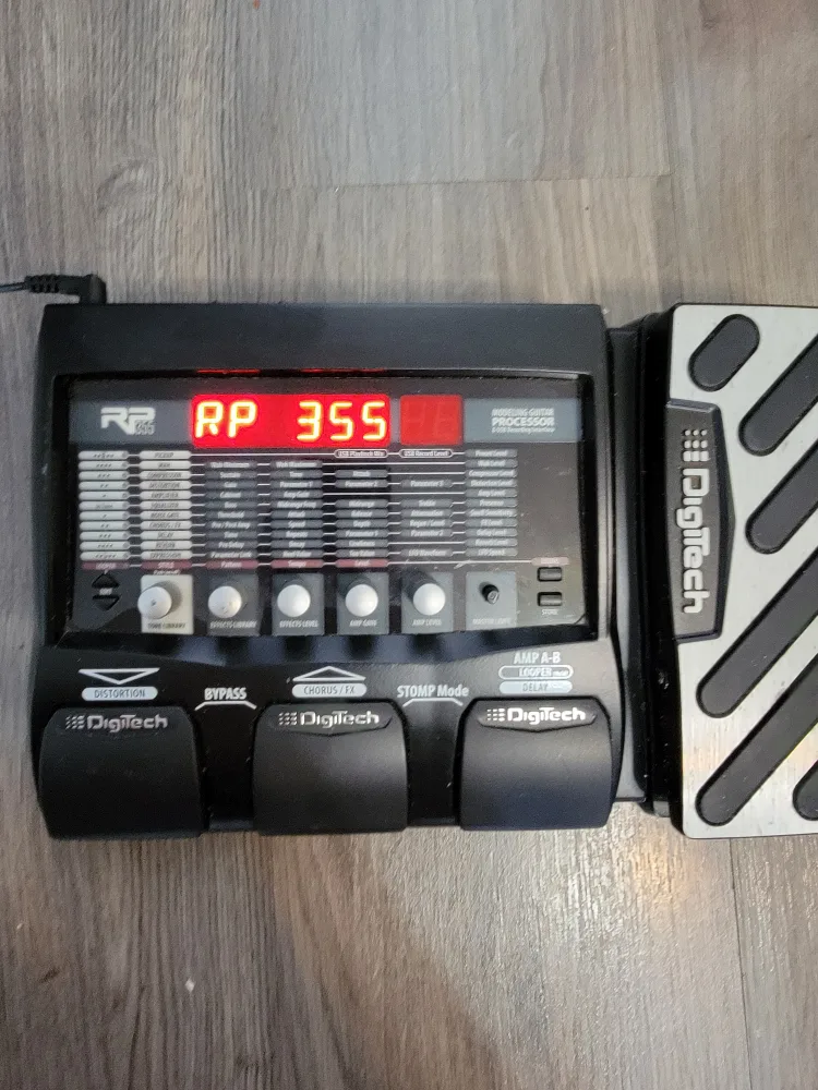 Digitech RP355V Modeling Guitar Processor thumbnail