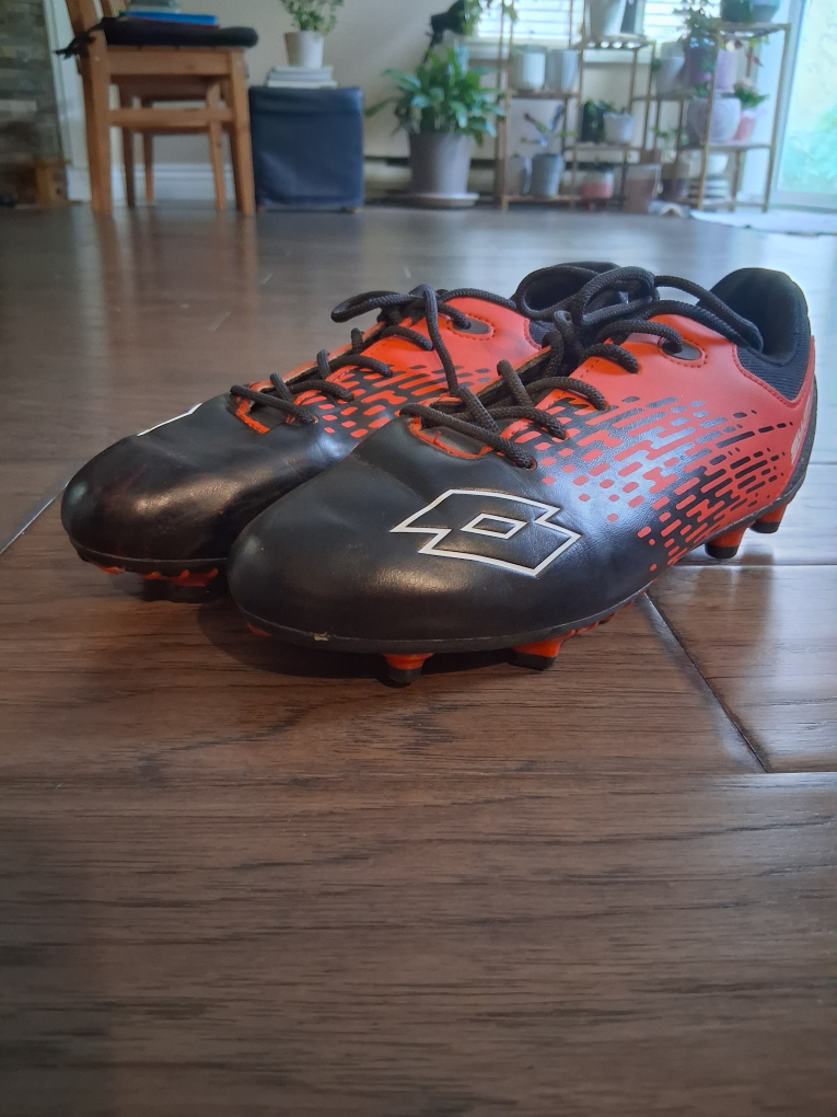 Lotto Swift Soccer Cleats - Youth Size size 6 - photo 3
