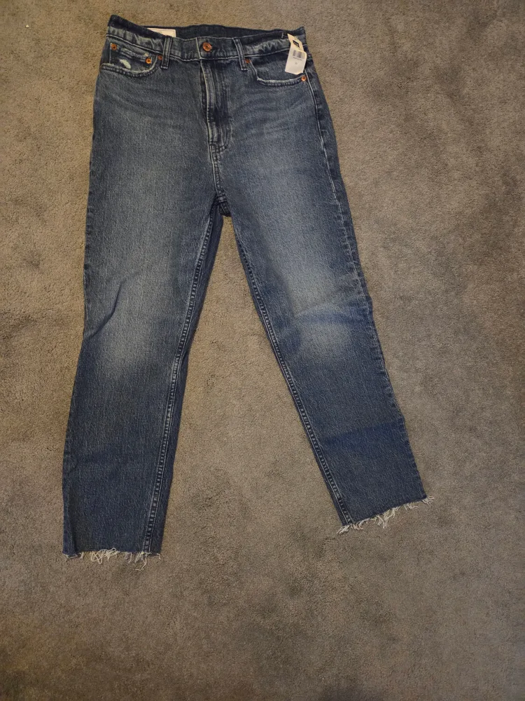 Gap High Rise Jeans, Size 30 thumbnail