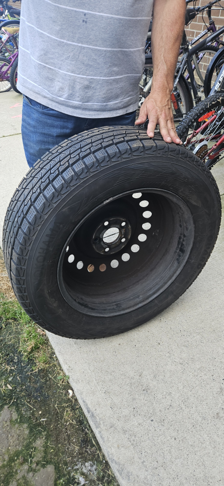 4 Set of Winter Tire Nissan Rogue 225/65R17