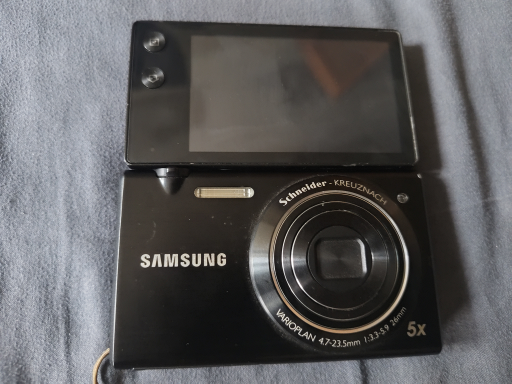 Samsung Smart Camera MV 800