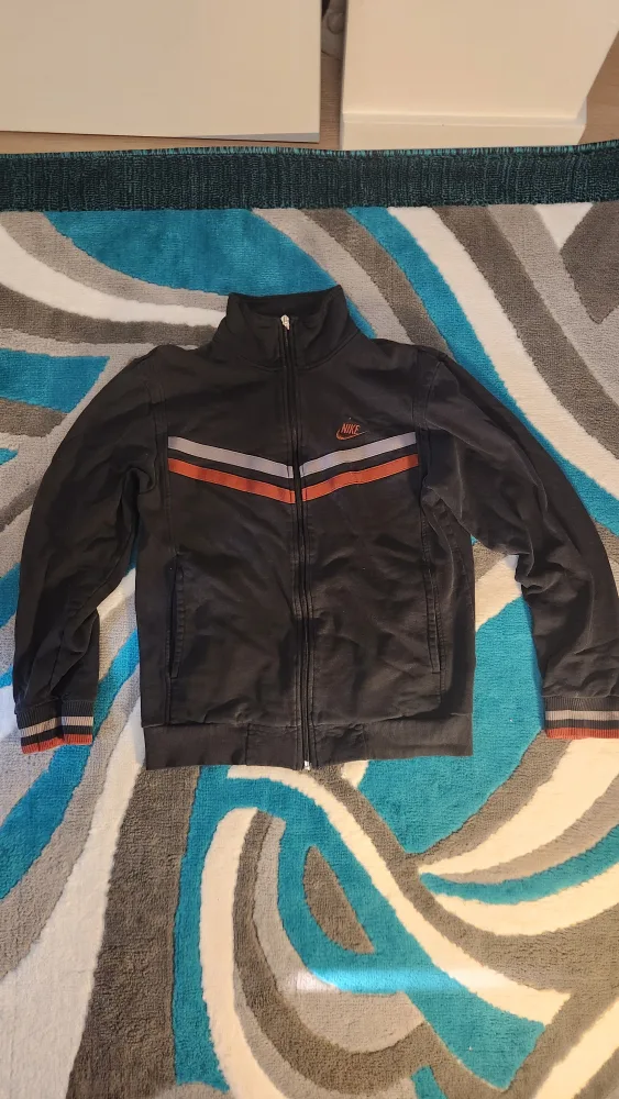 Nike Full Zip Jacket - Size M thumbnail