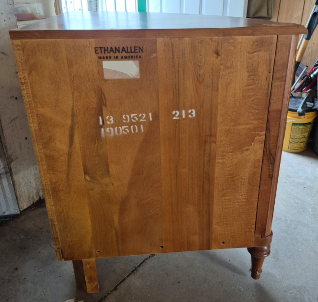 Ethan Allen Corner Cabinet - photo 3