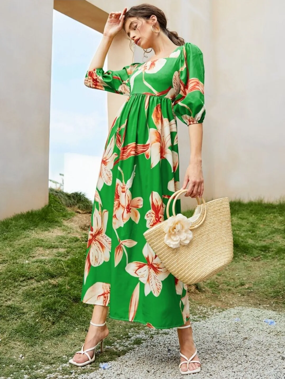 Green Floral Square Neck Print Maxi Dress image indicator(3)