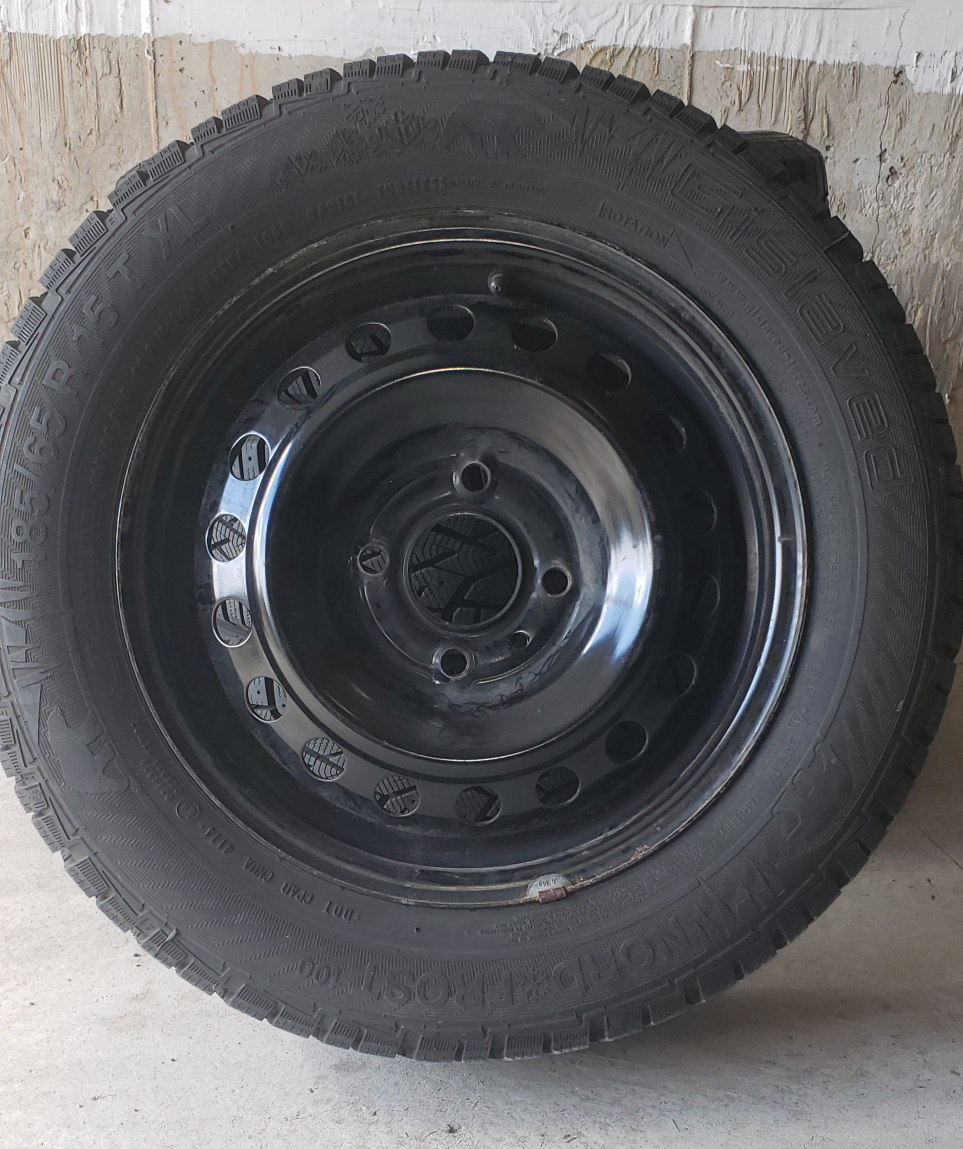 Gislaved Nord Frost 100 Winter Tires with Steelies 185/65R15 - photo 2
